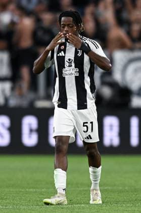 Db Torino 19 08 2024 - campionato di calcio serie A Juventus-Como foto Daniele Buffa Image nella foto: esultanza gol Samuel Mbagula 