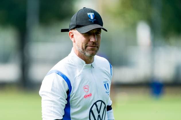 240820 Head coach Henrik Rydström of Malmö FF during a training session with Malmö FF on August 20, 2024 in Malmö. Photo: Christian Örnberg BILDBYRAN COP 166 CO0454 fotboll football soccer fotball champions league träning practice training malmö ff bbeng play off Copyright: CHRISTIANxÖRNBERG BB240820CO002