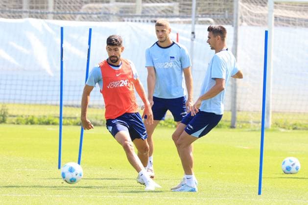 DEU, DFL, 2. FBL Hertha BSC, Training, 20.08.2024, Sportforum, Berlin, DEU, DFL, 2. FBL Hertha BSC, Training, im Bild Smail Prevljak (Hertha BSC Berlin 9), Andreas Bouchalakis (Hertha BSC Berlin 5), Marton Dardai (Hertha BSC Berlin 31) DFL - regulations prohibit any use of Photographs as image sequences and or quasi-video Foto: Juergen Engler nordphoto GmbH