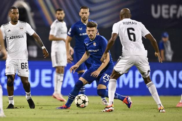 GNK Dinamo Zagreb v Qarabag - UEFA Champions Qualifying Play-Off: First Leg ZAGREB, CROATIA - AUGUST 20: Petar Sucic of Dinamo Zagreb in action during the UEFA Champions Qualifying Play-Off First Leg match between GNK Dinamo Zagreb and Qarabag at Stadion Maksimir on August 20, 2024 in Zagreb, Croatia.  JosipxRegovic PIXSELL