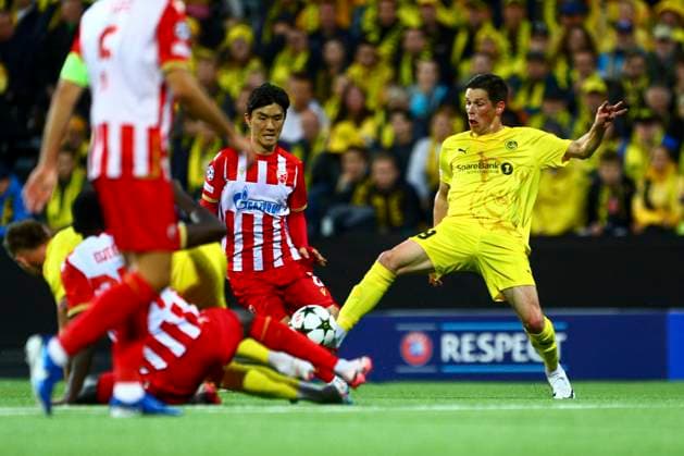 UEFA Champions league play off 2024 2025 Bodo Glimt Red Star Bodo 20240820 Red Stars Young woo Seol left and Bodo Glimts Sondre Brunstad Fet during the Champions League play off match between Bodo Glimt and Crvena Zvezda Red Star at the Aspmyra stadium in Bodo, Norway, on Tuesday Photo Mats Torbergsen NTB Bodo Norway EDITORIAL USE ONLY RESTRICTED USE FOR BETTING COMPANIES  Copyright: xMatsxTorbergsenx xNTBx