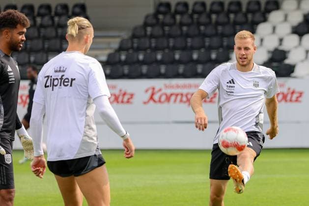 SOCCER - UEFA EL, LASK vs Bukarest LINZ,AUSTRIA,21.AUG.24 - SOCCER - UEFA Europa League, qualification, Linzer ASK vs FCSB Bukarest, preview, training LASK. Image shows Hrvoje Smolcic (LASK).  GEPAxpictures xMathiasxMandl