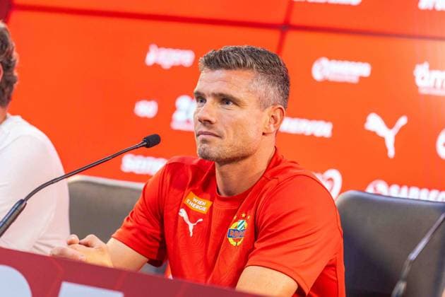 SOCCER - UEFA EL, Braga vs Rapid BRAGA,PORTUGAL,21.AUG.24 - SOCCER - UEFA Europa League, qualification, SC Braga vs SK Rapid Wien, preview, press conference, PK, Pressekonferenz Image shows head coach Robert Klauss (Rapid).  GEPAxpictures xKevinxHackner