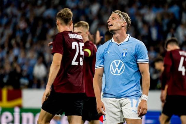240821 Jens Stryger of Malmö FF looks dejected during the UEFA Champions League football match between Malmö FF and Sparta Prag on August 21, 2024 in Malmö. Photo: Christoffer Borg Mattisson BILDBYRAN COP 261 CO0456 fotboll football soccer fotball champions league malmö ff sparta prag bbeng play-off depp Copyright: CHRISTOFFERxBORGxMATTISSON BB240821CB034