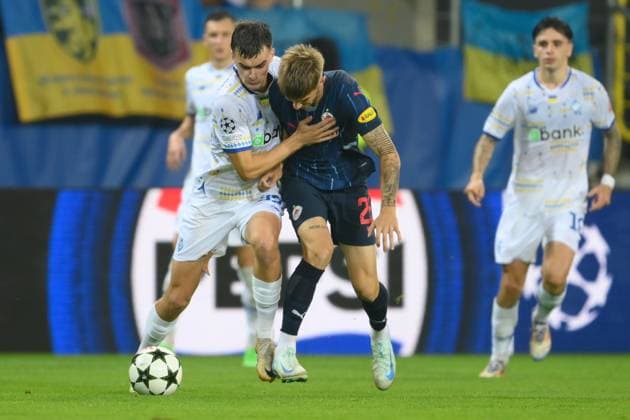 SOCCER - UEFA CL, Kyiv vs RBS LUBLIN,POLAND,21.AUG.24 - SOCCER - UEFA Champions League, qualification, FC Dynamo Kyiv vs Red Bull Salzburg. Image shows Mykhavko Taras Vasyliovych (Kyiv) and Oliver Lukic (RBS).  GEPAxpictures xAdamxNurkiewicz