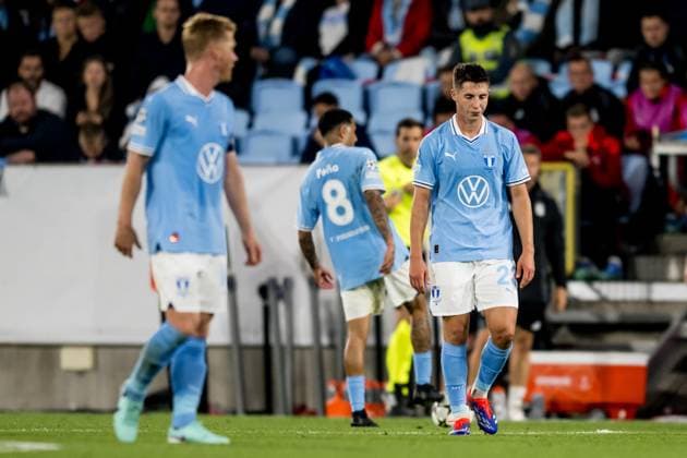 240821 Lasse Berg Johnsen of Malmö FF looks dejected during the UEFA Champions League football match between Malmö FF and Sparta Prag on August 21, 2024 in Malmö. Photo: Christoffer Borg Mattisson BILDBYRAN COP 261 CO0456 fotboll football soccer fotball champions league malmö ff sparta prag bbeng play-off depp Copyright: CHRISTOFFERxBORGxMATTISSON BB240821CB054