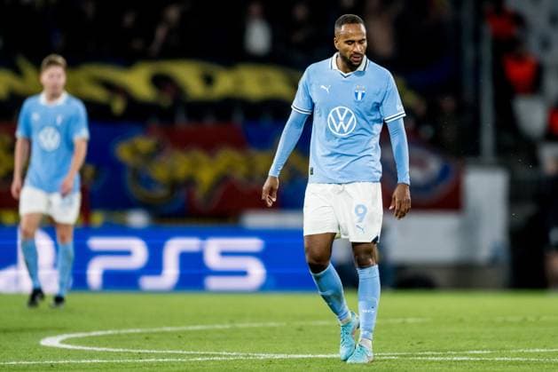 240821 Isaac Kiese Thelin of Malmö FF looks dejected during the UEFA Champions League football match between Malmö FF and Sparta Prag on August 21, 2024 in Malmö. Photo: Christoffer Borg Mattisson BILDBYRAN COP 261 CO0456 fotboll football soccer fotball champions league malmö ff sparta prag bbeng play-off depp Copyright: CHRISTOFFERxBORGxMATTISSON BB240821CB056