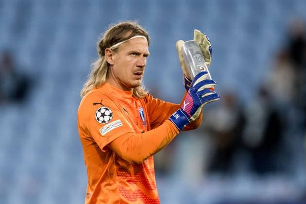 240821 Goalkeeper Johan Dahlin of Malmö FF looks dejected after the UEFA Champions League football match between Malmö FF and Sparta Prag on August 21, 2024 in Malmö. Photo: Christoffer Borg Mattisson BILDBYRAN COP 261 CO0456 fotboll football soccer fotball champions league malmö ff sparta prag bbeng play-off Copyright: CHRISTOFFERxBORGxMATTISSON BB240821CB064