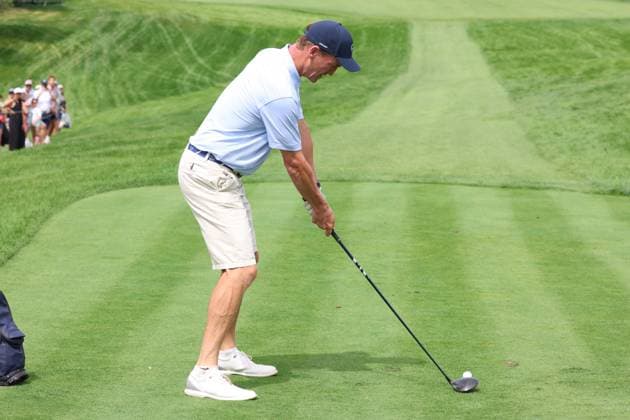 CASTLE ROCK, CO - AUGUST 21: NFL, American Football Herren, USA Hall of Fame quarterback Peyton Manning plays a tee shot on the 18th hole during the PGA, Golf Herren FedExCup BMW Championship Pro Am on August 21st, 2024, at Castle Pines Golf Club in Castle Rock, Colorado. (Photo by Brian Spurlock Icon Sportswire) GOLF: AUG 21 PGA FedExCup Playoffs - BMW Championship Pro Am EDITORIAL USE ONLY Icon24082126