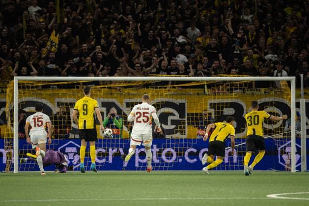 Bern, Switzerland, August 21st 2024: Goalscorer Filip Ugrinic (7 YB) during the UEFA Champions League football match between BSC Young Boys and Galatasaray at Stadion Wankdorf in Bern, Switzerland. Philipp Kresnik (Philipp Kresnik SPP) Copyright: xPhilippxKresnikx xSPPx spp-en-PhKrSp-_KRE1272