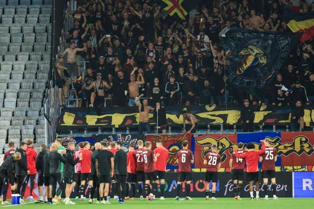 MALMÖ, SVERIGE 20240821 Spartas supportrar under onsdagens kval till Champions League, playoff match 1 av 2, mellan Malmö FF och AC Sparta Prag pa Nya Malmö Stadion. MALMÖ SVERIGE x10600x