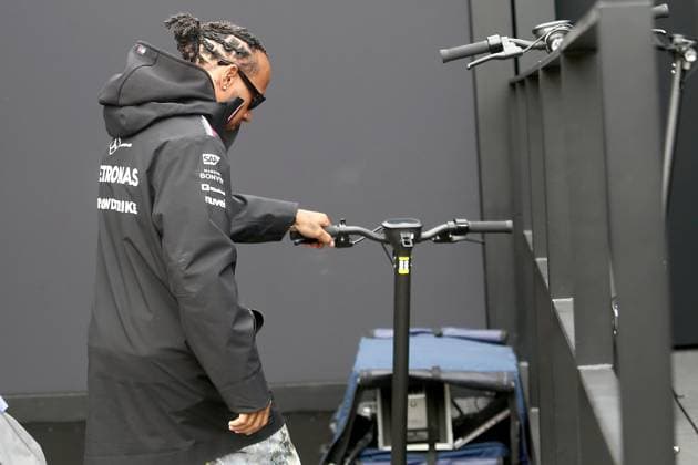 22.08.2024, xsvx, Motorsport FIA Formel 1, Großer Preis der Niederlande 2024 emspor, v.l. Lewis Hamilton (Mercedes AMG Petronas) Startnummer 44 (FIA REGULATIONS PROHIBIT ANY USE OF PHOTOGRAPHS as IMAGE SEQUENCES and or QUASI-VIDEO) Zandvoort