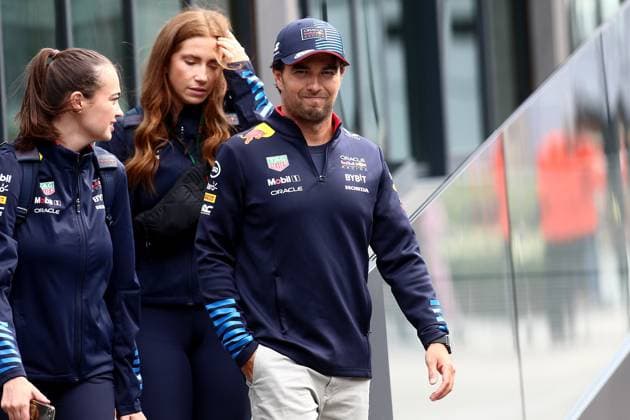 22.08.2024, xsvx, Motorsport FIA Formel 1, Großer Preis der Niederlande 2024 emspor, v.l. Sergio Perez (Oracle Red Bull Racing) Startnummer 11 (FIA REGULATIONS PROHIBIT ANY USE OF PHOTOGRAPHS as IMAGE SEQUENCES and or QUASI-VIDEO) Zandvoort