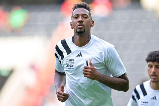 SOCCER - UEFA EL, LASK vs Bukarest LINZ,AUSTRIA,22.AUG.24 - SOCCER - UEFA Europa League, qualification, Linzer ASK vs FCSB Bukarest. Image shows Jerome Boateng (LASK) during warm-up.  GEPAxpictures xChristianxMoser