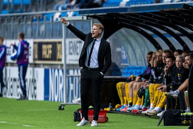 240822 Oscar Hiljemark, head coach of Elfsborg, during the UEFA Europa League play-off match between Molde and Elfsborg on August 22, 2024 in Molde. Photo: Marius Simensen BILDBYRAN COP 238 bbeng elfsborg football fotball fotboll molde play-off uefa europa league Copyright: MARIUSxSIMENSEN BB240822BB086