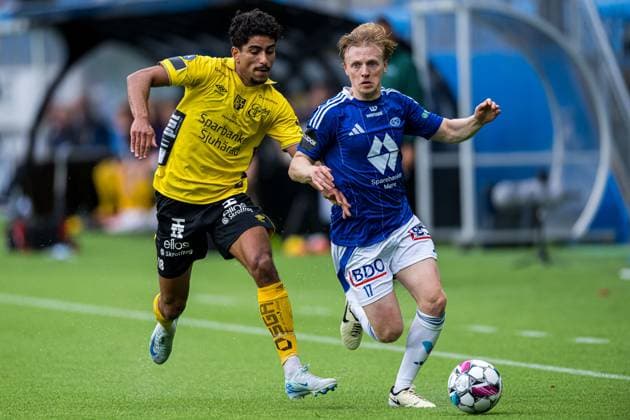 240822 Ahmed Qasem of Elfsborg and Mats Moller Daehli of Molde during the UEFA Europa League play-off match between Molde and Elfsborg on August 22, 2024 in Molde. Photo: Marius Simensen BILDBYRAN COP 238 bbeng elfsborg football fotball fotboll molde play-off uefa europa league Copyright: MARIUSxSIMENSEN BB240822BB117