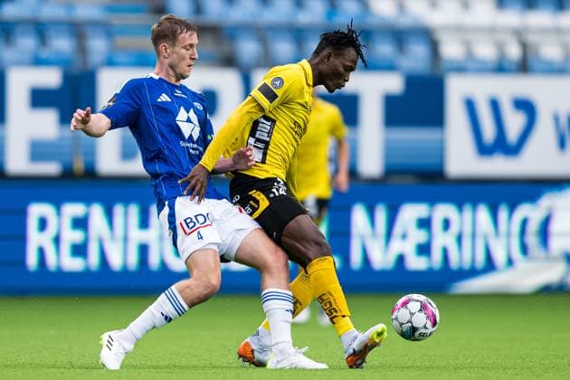 240822 Valdemar Lund Jensen of Molde and Jalal Abdullai of Elfsborg during the UEFA Europa League play-off match between Molde and Elfsborg on August 22, 2024 in Molde. Photo: Marius Simensen BILDBYRAN COP 238 bbeng elfsborg football fotball fotboll molde play-off uefa europa league Copyright: MARIUSxSIMENSEN BB240822BB154