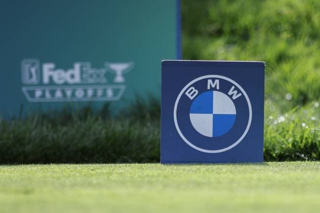 CASTLE ROCK, CO - AUGUST 22: A view of the BMW logo during the first round of the BMW Championship on August 22, 2024 at Castle Pines Golf Club in Castle Rock, CO. (Photo by Scott Winters Icon Sportswire) GOLF: AUG 22 PGA, Golf Herren FedExCup Playoffs - BMW Championship EDITORIAL USE ONLY Icon2408220131