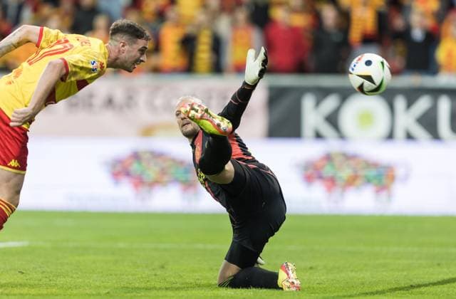 Jagiellonia Bialystok vs Ajax Amsterdam - UEFA Europa League Adrian Dieguez , Remko Paveeer , goal during UEFA Europa League play-offs match Jagiellonia Bialystok vs Ajax Amsterdam in Bialystok, Poland on 22 August, 2024 Bialystok Poland  Copyright: xFotoxOlimpikx originalFilename:jastrzebowski-jagiello240822_npO4H.jpg