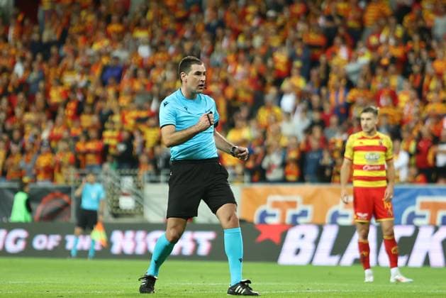 BIALYSTOK 22.08.2024 IV RUNDA KWALIFIKACYJNA LIGA EUROPY SEZON 2024 25: JAGIELLONIA BIALYSTOK - AJAX AMSTERDAM --- UEFA EUROPE LEAGUE PLAY-OFF FOURTH QUALIFYING ROUND GAME: JAGIELLONIA BIALYSTOK - AJAX AMSTERDAM RADE OBRENOVIC SEDZIA REFEREE FOT. JAROSLAW OLSZEWSKI FOTOPYK NEWSPIX.PL --- Newspix.pl  JOL240822226