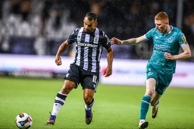 August 22, 2024, Thessaloniki, Greece: PAOK s Jonny Otto (Left) and Shamrock s Darragh Nugent (Right) during a Europa League Playoffs match between PAOK FC and Shamrock Rovers. PAOK won the game 4-0. Thessaloniki Greece - ZUMAp191 0756420930st Copyright: xGiannisxPapanikosx