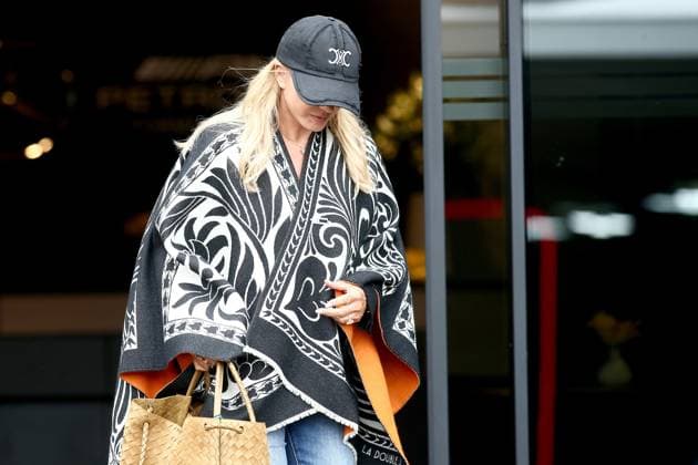 22.08.2024, xsvx, Motorsport FIA Formel 1, Großer Preis der Niederlande 2024 emspor, v.l. Corinna Schumacher, Mutter von Ersatzfahrer Mick Schumacher (Mercedes AMG Petronas) (FIA REGULATIONS PROHIBIT ANY USE OF PHOTOGRAPHS as IMAGE SEQUENCES and or QUASI-VIDEO) Zandvoort