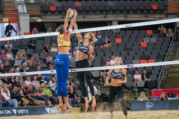 Beach Pro Tour - Elite 16 Hamburg, 23.08.2024 Laura Ludwig (GER), Louisa Lippmann (GER); Beach Pro Tour - Elite 16, Hamburg, Stadion Am Rothenbaum am 23.08.2024 Copyright: xBEAUTIFULxSPORTS PeterxWeberx