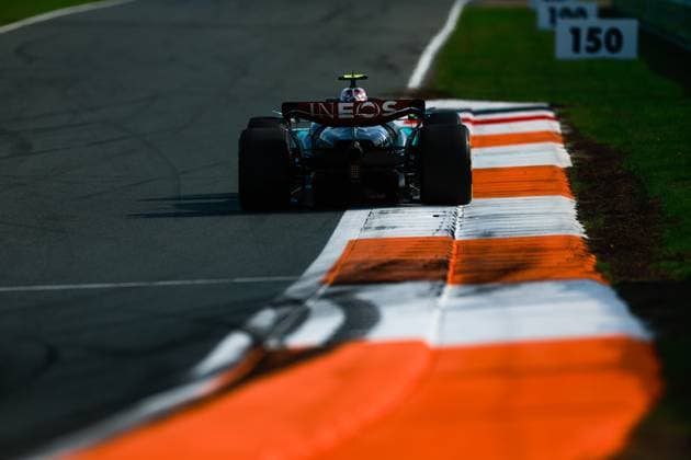 Sport Bilder des Tages 44 Lewis Hamilton (GBR, Mercedes-AMG Petronas F1 Team), F1 Grand Prix of the Netherlands at Circuit Zandvoort on August 23, 2024 in Zandvoort, Netherlands. (Photo by HOCH ZWEI) Zandvoort Netherlands