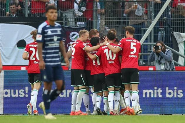 23.08.2024, xtgx, Fussball - 2.Bundesliga, Hannover 96 - Hamburger SV emspor, v.l. Jubel nach dem 1:0 durch Jessic Ngankam (Hannover, 7) (DFL DFB REGULATIONS PROHIBIT ANY USE OF PHOTOGRAPHS as IMAGE SEQUENCES and or QUASI-VIDEO) Hannover