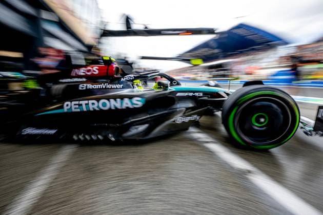 Sport Bilder des Tages ZANDVOORT, NETHERLANDS: Lewis Hamilton, racing for the Mercedes F1 team during the 2024 Formula 1 Dutch Grand Prix at the Circuit Zandvoort in Zandvoort, Netherlands