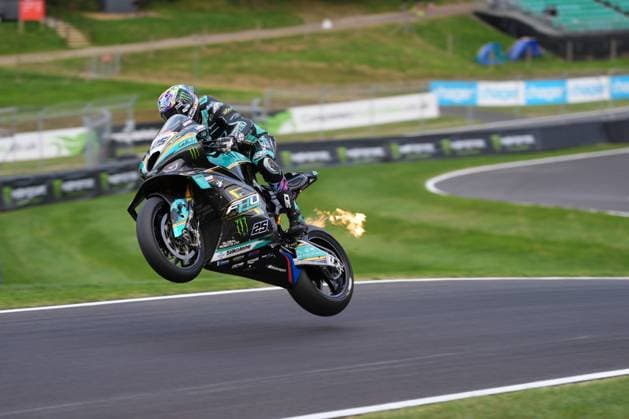 Sport Themen der Woche KW34 Sport Bilder des Tages 25 Josh Brookes, AUS, FHO Racing BMW Motorrad flying at the mountain during Fridays test at Pirelli King of the Mountain Monster Energy Party in the Park Bennetts British Superbike Cadwell Park Round 8 Cadwell UK Copyright: xCathyxQuelcuttix Cadwell 73