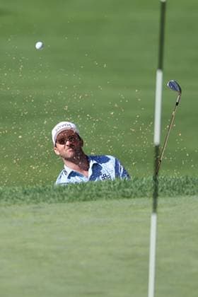 CASTLE ROCK, CO - AUGUST 23: Denny McCarthy hits a shot from the bunker on the 8th hole during the second round of the BMW Championship on August 23, 2024 at Castle Pines Golf Club in Castle Rock, CO. (Photo by Scott Winters Icon Sportswire) GOLF: AUG 23 PGA, Golf Herren FedExCup Playoffs - BMW Championship EDITORIAL USE ONLY Icon2408230823