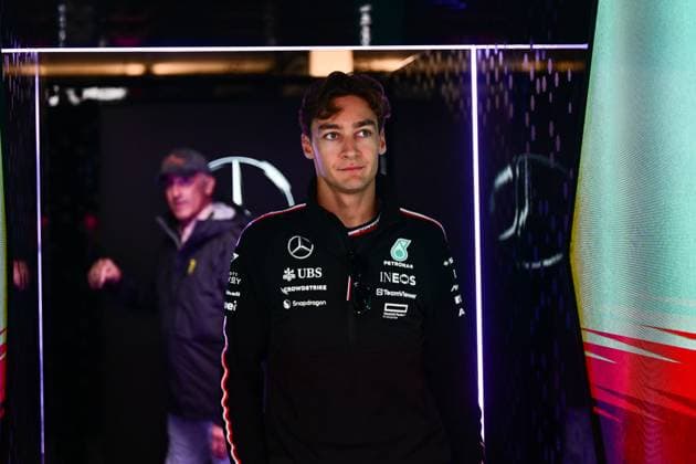 F1 Grand Prix of Netherlands - Qualifying George Russell of Mercedes-AMG Petronas arrives in the paddock during qualifying of the Dutch GP, the 15th round of the Formula 1 World Championship, WM, Weltmeisterschaft in Circuit Zandvoort, Zandvoort, North Holland, Netherlands, on August 24, 2024. Zandvoort North Holland Netherlands  Copyright: xAndreaxDiodatox originalFilename:diodato-notitle240814_npFFh.jpg