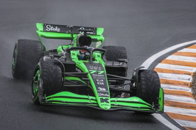 77 BOTTAS Valtteri (fin), Stake F1 Team Kick Sauber C44, action during the Formula 1 Heineken Dutch Grand Prix 2024, 15th round of the 2024 Formula One World Championship, WM, Weltmeisterschaft from August 23 to 25, 2024 on the Circuit Zandvoort, in Zandvoort, Netherlands - F1 - DUTCH GRAND PRIX 2024 DPPI Panoramic  240824_R15_OLANDA_DP_AV6_9055_