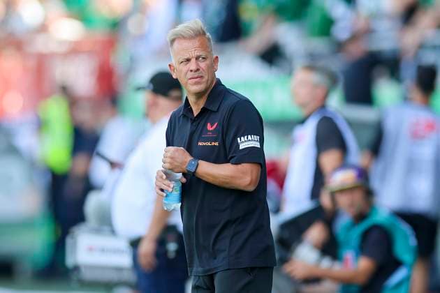 Trainer Markus Anfang (1. FC Kaiserslautern) schaut enttaeuscht, 2. Bundesliga, Preußen Münster vs 1. FC Kaiserslautern, Preußenstadion am 24. August 2024 in Münster, Deutschland. (Foto von Marco Steinbrenner DeFodi Images) Trainer Markus Anfang (1. FC Kaiserslautern) looks dejected, 2. Bundesliga, Preußen Münster vs 1. FC Kaiserslautern, Preußenstadion, August 24, 2024 in Münster, Germany. (Photo by Marco Steinbrenner DeFodi Images) DFB DFL REGULATIONS PROHIBIT ANY USE OF PHOTOGRAPHS AS IMAGE SEQUENCES AND OR QUASI-VIDEO. Defodi-700_scp_fcK_20240824_021