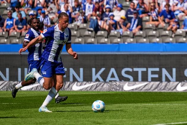 Derry Scherhant (Hertha BSC, 39), GER, Hertha BSC vs. SSV Jahn Regensburg, Fussball Herren, 2. Bundesliga, Saison 2024 2025, 03. Spieltag, 24.08.2024. (DFL REGULATIONS PROHIBIT ANY USE OF PHOTOGRAPHS AS IMAGE SEQUENCES AND OR QUASI - VIDEO). GER, Hertha BSC vs. SSV Jahn Regensburg, Fussball Herren, 2. Bundesliga, Saison 2024 2025, 03. Spieltag, 24.08.2024. Berlin