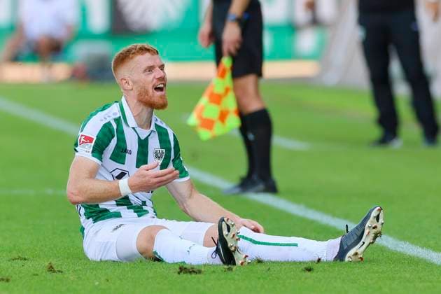 Mikkel Kirkeskov (SC Preussen Muenster) schaut enttaeuscht, 2. Bundesliga, Preußen Münster vs 1. FC Kaiserslautern, Preußenstadion am 24. August 2024 in Münster, Deutschland. (Foto von Marco Steinbrenner DeFodi Images) Mikkel Kirkeskov (SC Preussen Muenster) looks dejected, 2. Bundesliga, Preußen Münster vs 1. FC Kaiserslautern, Preußenstadion, August 24, 2024 in Münster, Germany. (Photo by Marco Steinbrenner DeFodi Images) DFB DFL REGULATIONS PROHIBIT ANY USE OF PHOTOGRAPHS AS IMAGE SEQUENCES AND OR QUASI-VIDEO. Defodi-700_scp_fcK_20240824_039