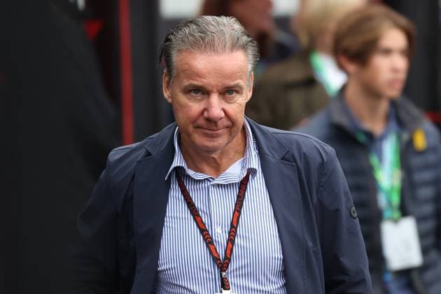 24.08.2024, xsvx, Motorsport FIA Formel 1, Großer Preis der Niederlande 2024 emspor, v.l. Raymond Vermeulen Manager von Max Verstappen (Oracle Red Bull Racing) Startnummer 1 (FIA REGULATIONS PROHIBIT ANY USE OF PHOTOGRAPHS as IMAGE SEQUENCES and or QUASI-VIDEO) Zandvoort