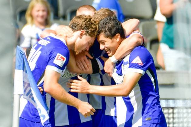 24.08.2024, xlakx, Fussball 2.Bundesliga, Hertha BSC Berlin - Jahn Regensburg emspor, v.l.Linus Gechter (Hertha BSC 44),Jubel nach dem 1:0 durch Ibrahim Maza (Hertha BSC 10) (DFL DFB REGULATIONS PROHIBIT ANY USE OF PHOTOGRAPHS as IMAGE SEQUENCES and or QUASI-VIDEO) Daniel Lakomski Jan Huebner Berlin