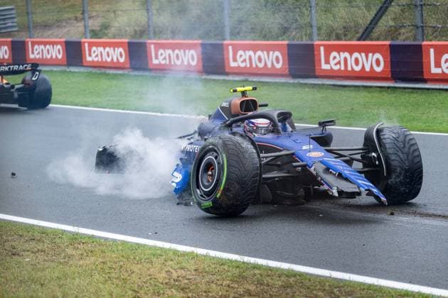Sport Bilder des Tages Formel 1 GP Zandvoort Holland. Samstag, 24.08.2024 Logan Sargeant 2, Williams Racing crash in FP3; Formel 1 GP Zandvoort Holland. Samstag, 24.08.2024 Copyright: xBEAUTIFULxSPORTS Erlhofx