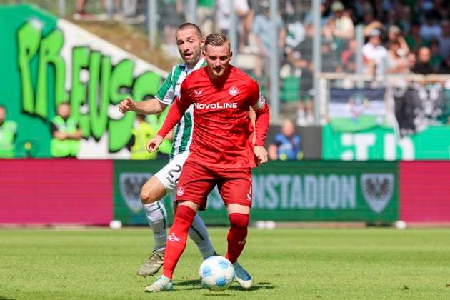 Rico Preissinger (SC Preussen Muenster) und Marlon Ritter (1. FC Kaiserslautern) kaempfen um den Ball, 2. Bundesliga, Preußen Münster vs 1. FC Kaiserslautern, Preußenstadion am 24. August 2024 in Münster, Deutschland. (Foto von Marco Steinbrenner DeFodi Images) Rico Preissinger (SC Preussen Muenster) und Marlon Ritter (1. FC Kaiserslautern) battle for the ball, 2. Bundesliga, Preußen Münster vs 1. FC Kaiserslautern, Preußenstadion, August 24, 2024 in Münster, Germany. (Photo by Marco Steinbrenner DeFodi Images) DFB DFL REGULATIONS PROHIBIT ANY USE OF PHOTOGRAPHS AS IMAGE SEQUENCES AND OR QUASI-VIDEO. Defodi-700_scp_fcK_20240824_079