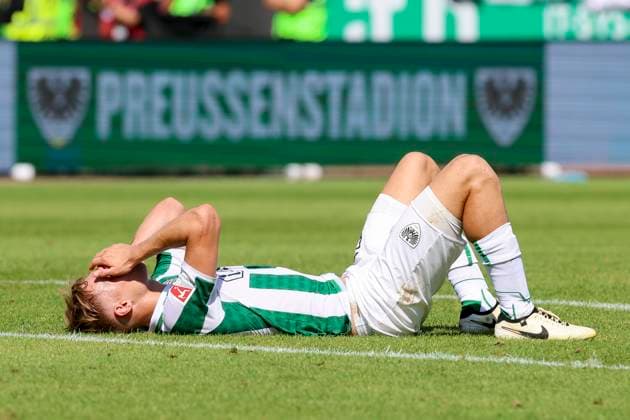 Jano Ter Horst (SC Preussen Muenster) schaut enttaeuscht, 2. Bundesliga, Preußen Münster vs 1. FC Kaiserslautern, Preußenstadion am 24. August 2024 in Münster, Deutschland. (Foto von Marco Steinbrenner DeFodi Images) Jano Ter Horst (SC Preussen Muenster) looks dejected, 2. Bundesliga, Preußen Münster vs 1. FC Kaiserslautern, Preußenstadion, August 24, 2024 in Münster, Germany. (Photo by Marco Steinbrenner DeFodi Images) DFB DFL REGULATIONS PROHIBIT ANY USE OF PHOTOGRAPHS AS IMAGE SEQUENCES AND OR QUASI-VIDEO. Defodi-700_scp_fcK_20240824_091