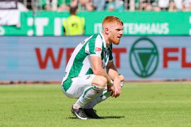 Mikkel Kirkeskov (SC Preussen Muenster) schaut enttaeuscht, 2. Bundesliga, Preußen Münster vs 1. FC Kaiserslautern, Preußenstadion am 24. August 2024 in Münster, Deutschland. (Foto von Marco Steinbrenner DeFodi Images) Mikkel Kirkeskov (SC Preussen Muenster) looks dejected, 2. Bundesliga, Preußen Münster vs 1. FC Kaiserslautern, Preußenstadion, August 24, 2024 in Münster, Germany. (Photo by Marco Steinbrenner DeFodi Images) DFB DFL REGULATIONS PROHIBIT ANY USE OF PHOTOGRAPHS AS IMAGE SEQUENCES AND OR QUASI-VIDEO. Defodi-700_scp_fcK_20240824_092