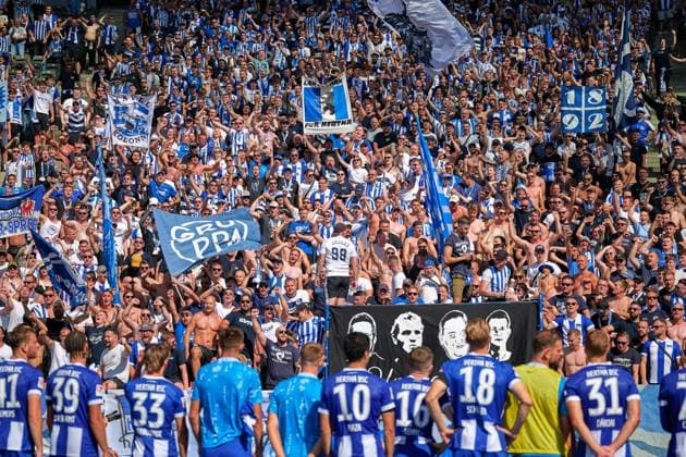 Hertha BSC Berlin jubelt ueber Sieg, GER, Hertha BSC vs. SSV Jahn Regensburg, Fussball Herren, 2. Bundesliga, Saison 2024 2025, 03. Spieltag, 24.08.2024. (DFL REGULATIONS PROHIBIT ANY USE OF PHOTOGRAPHS AS IMAGE SEQUENCES AND OR QUASI - VIDEO). GER, Hertha BSC vs. SSV Jahn Regensburg, Fussball Herren, 2. Bundesliga, Saison 2024 2025, 03. Spieltag, 24.08.2024. Berlin