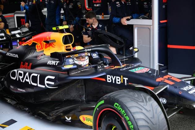 F1 Grand Prix of Netherlands - Qualifying Sergio Perez of Mexico drives the (11) Oracle Red Bull Racing RB19 during the third practice of the F1 Grand Prix of the Netherlands at Circuit Zandvoort in Zandvoort, Netherlands, on August 24, 2024. Zandvoort Netherlands  Copyright: xJonathanxRaax originalFilename:raa-f1grandp240824_npe6m.jpg