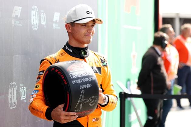 24.08.2024, xsvx, Motorsport FIA Formel 1, Großer Preis der Niederlande 2024 emspor, v.l. Freude ueber über die Pole bei Lando Norris (McLaren) Startnummer 04 (FIA REGULATIONS PROHIBIT ANY USE OF PHOTOGRAPHS as IMAGE SEQUENCES and or QUASI-VIDEO) Zandvoort