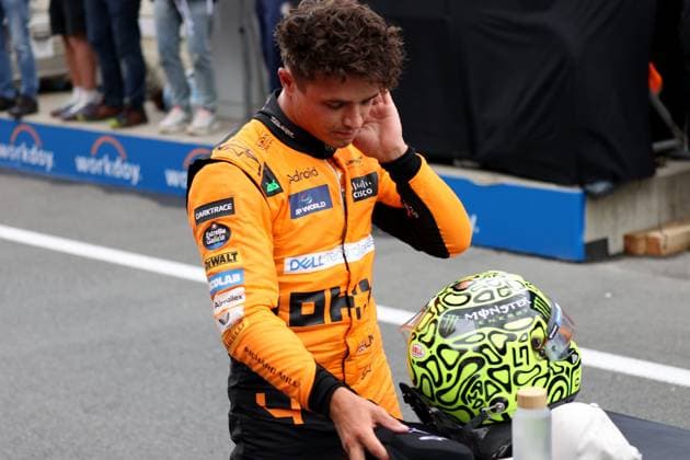 24.08.2024, xsvx, Motorsport FIA Formel 1, Großer Preis der Niederlande 2024 emspor, v.l. Freude über die Pole Position bei Lando Norris (McLaren) Startnummer 04 (FIA REGULATIONS PROHIBIT ANY USE OF PHOTOGRAPHS as IMAGE SEQUENCES and or QUASI-VIDEO) Zandvoort