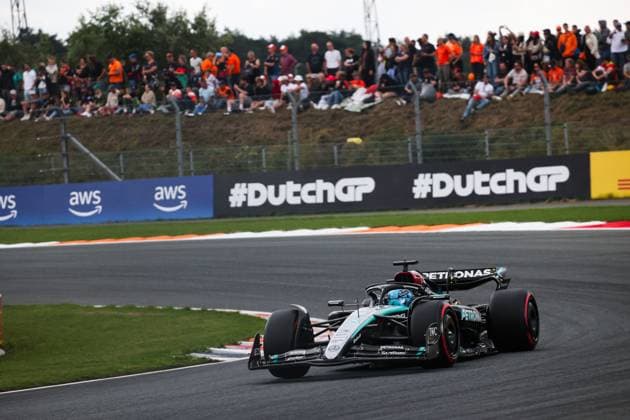 63 RUSSELL George (gbr), Mercedes AMG F1 Team W15, action during the Formula 1 Heineken Dutch Grand Prix 2024, 15th round of the 2024 Formula One World Championship, WM, Weltmeisterschaft from August 23 to 25, 2024 on the Circuit Zandvoort, in Zandvoort, Netherlands - F1 - DUTCH GRAND PRIX 2024 DPPI Panoramic  240824_R15_OLANDA_DP_AV6_9479