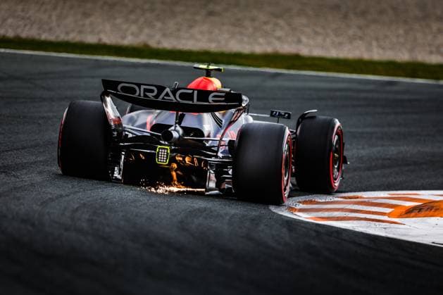 11 PEREZ Sergio (mex), Red Bull Racing RB20, action during the Formula 1 Heineken Dutch Grand Prix 2024, 15th round of the 2024 Formula One World Championship, WM, Weltmeisterschaft from August 23 to 25, 2024 on the Circuit Zandvoort, in Zandvoort, Netherlands - F1 - DUTCH GRAND PRIX 2024 DPPI Panoramic  240824_R15_OLANDA_DP_AV3_8334