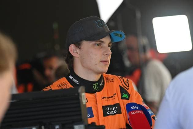 24.08.2024, xrarjax, Motorsport FIA Formel 1, Großer Preis der Niederlande 2024 emspor, v.l. Oscar Piastri (McLaren) Startnummer 81 (DFL DFB REGULATIONS PROHIBIT ANY USE OF PHOTOGRAPHS as IMAGE SEQUENCES and or QUASI-VIDEO) Zandvoort